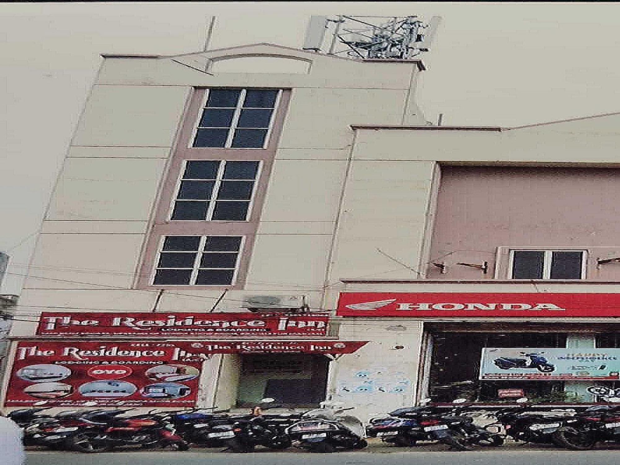 Hotel O Flagship The Residence Inn Brahmapur Bagian luar foto