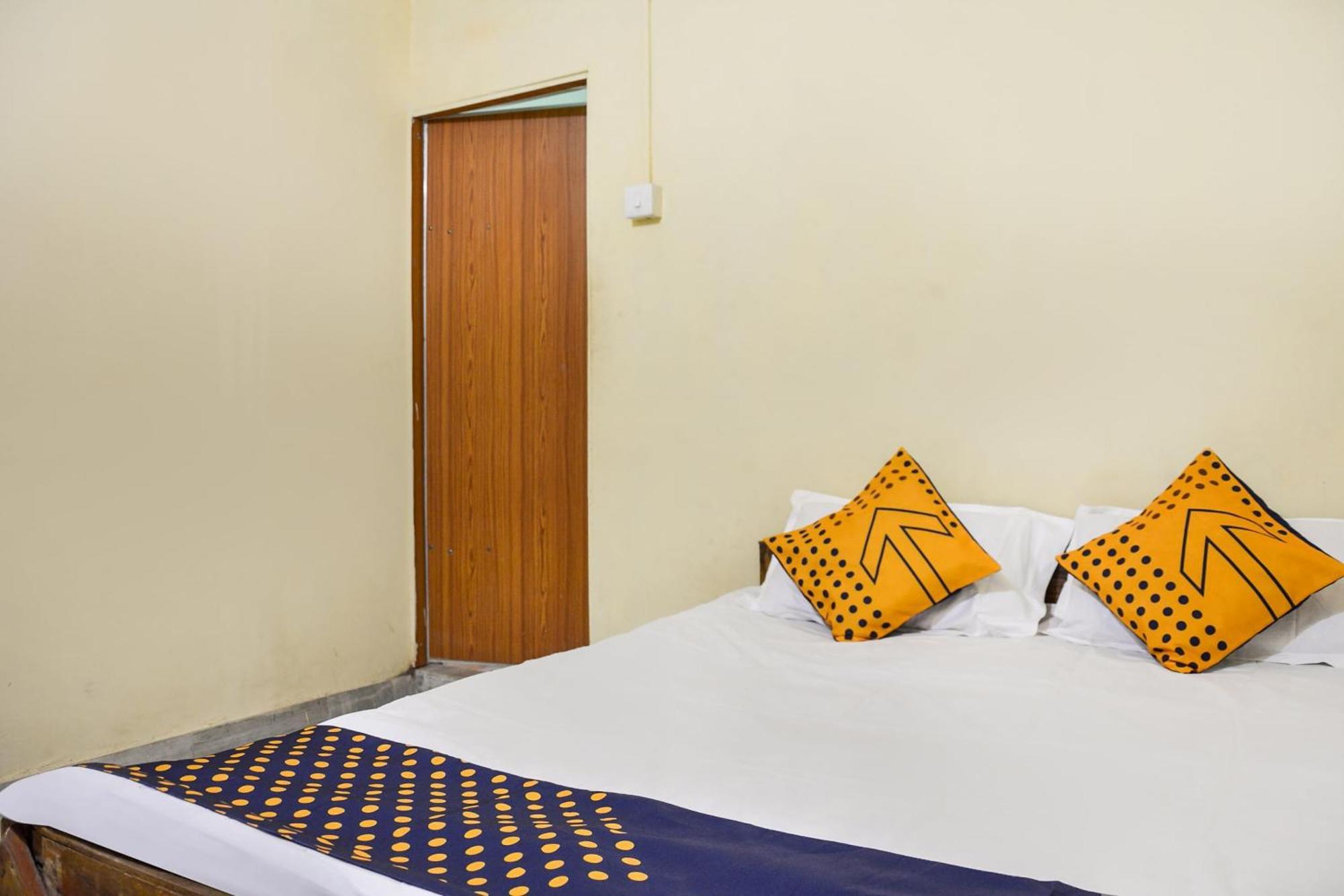 Hotel O Flagship The Residence Inn Brahmapur Bagian luar foto
