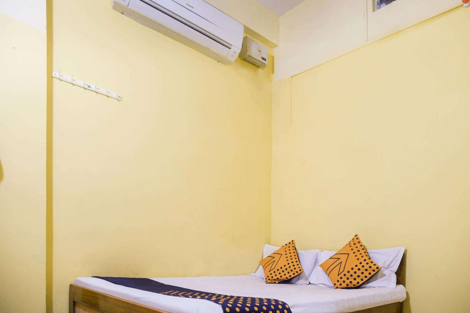 Hotel O Flagship The Residence Inn Brahmapur Bagian luar foto