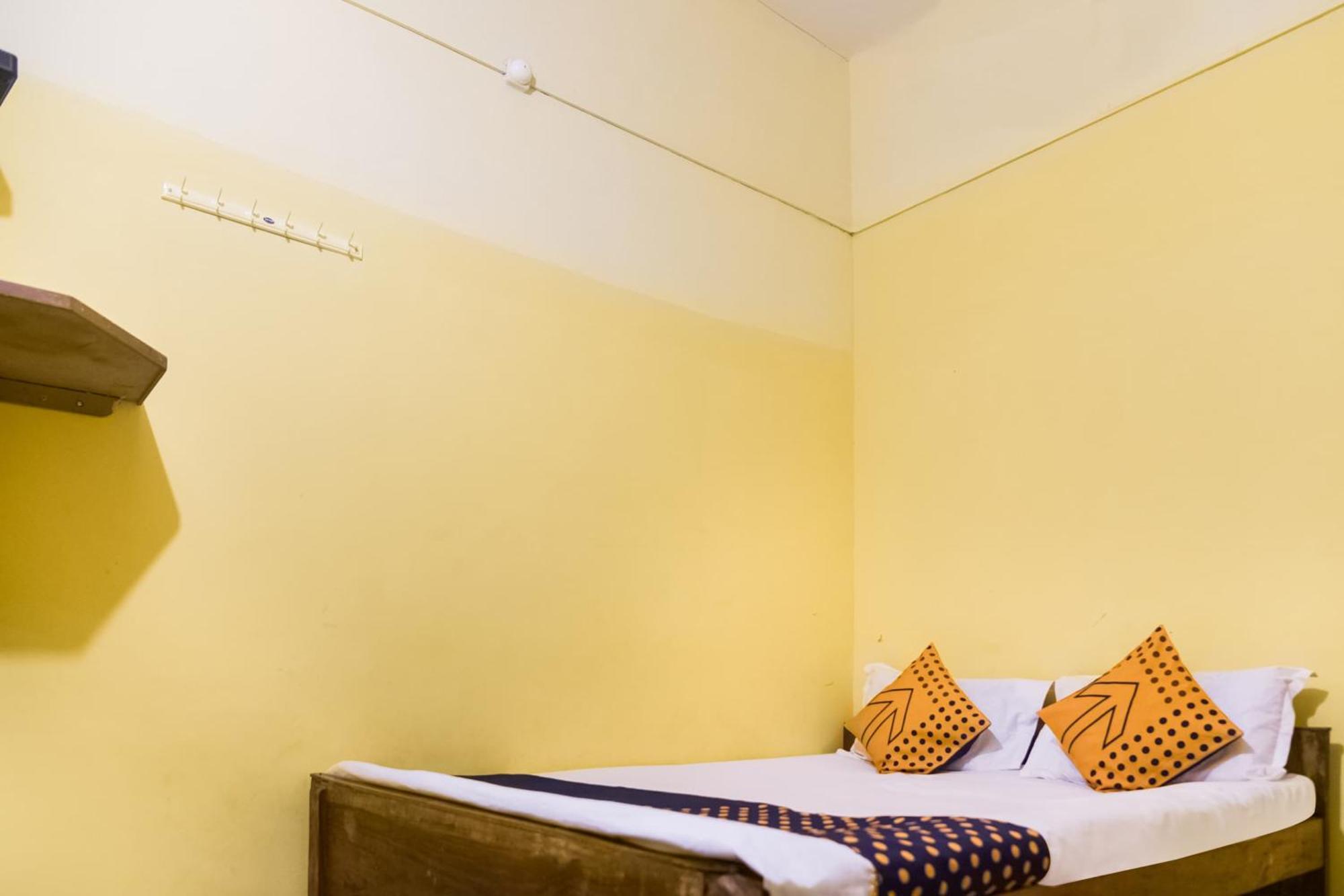 Hotel O Flagship The Residence Inn Brahmapur Bagian luar foto