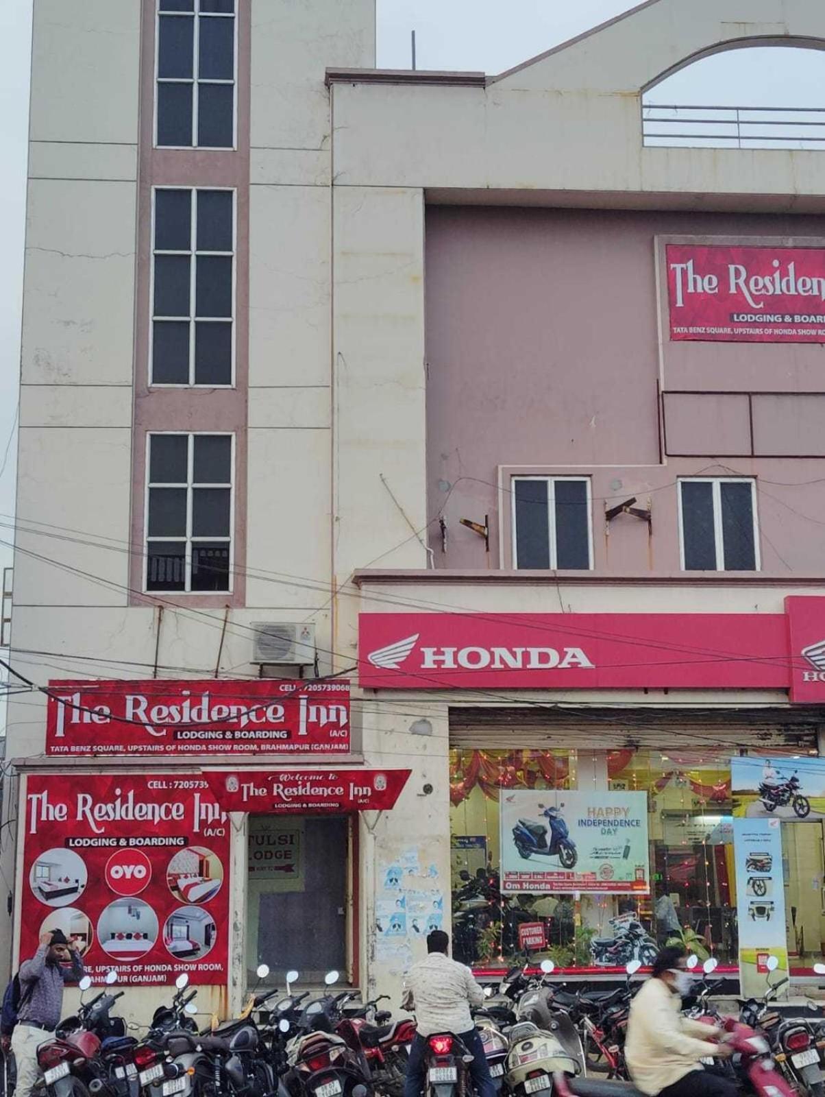 Hotel O Flagship The Residence Inn Brahmapur Bagian luar foto